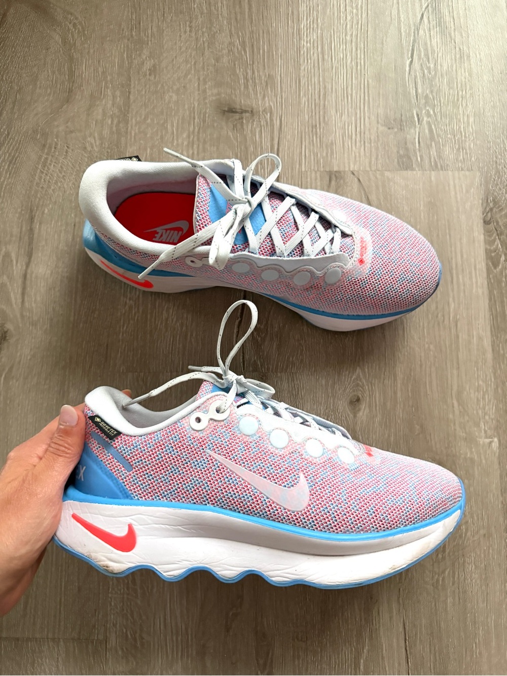 Nike Motiva Gore-Tex Women's Blue White Running Athletic Shoes HM0355 size 7